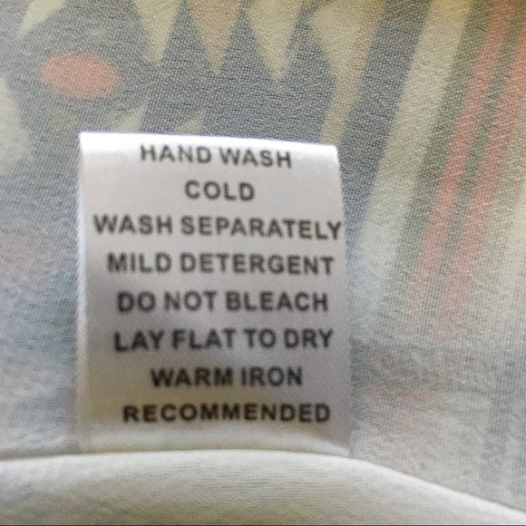 JADE Melody Tan Geometric Print Sleeveless Top Chain Detail - Picture 10 of 11